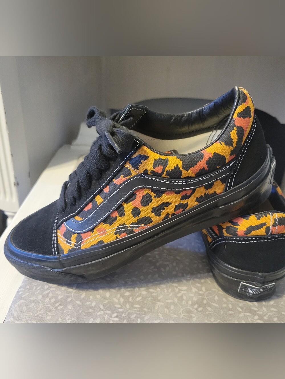 VANS Premium Old Skool Leopard Low Top Sneakers